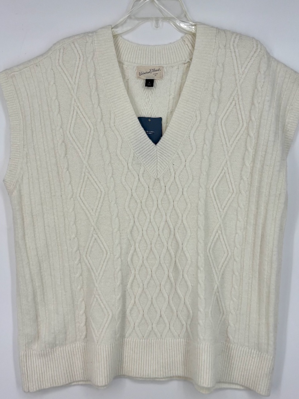 Universal Thread Womens XL Pullover Cap Sleeve Sweater Cream Fuzzy Knit V-Neck